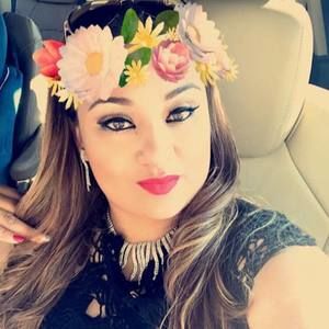 Meet your Posher, Claudia